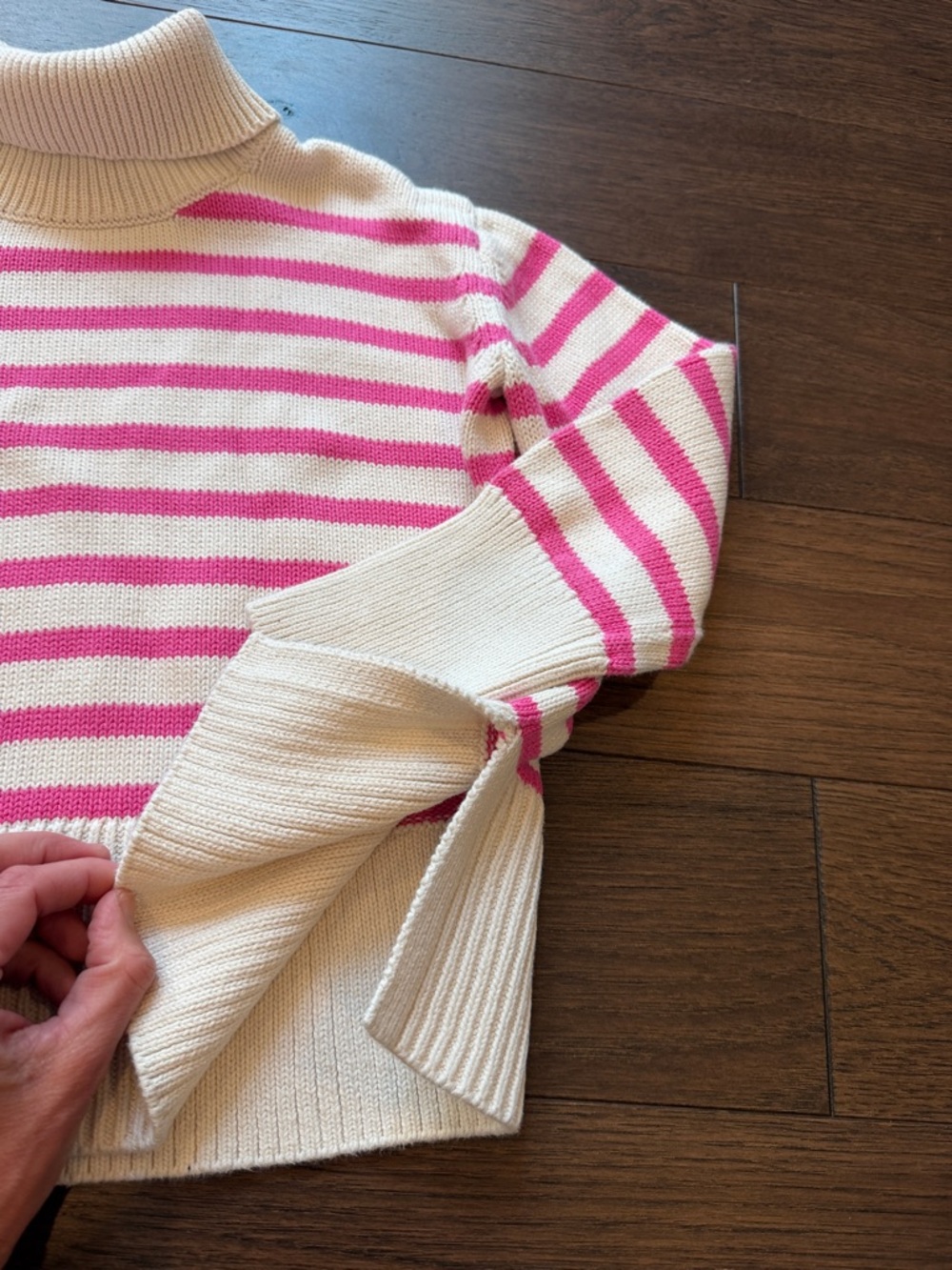 Gap Kids 24/7 Split-Hem Turtleneck Sweater Medium - C42-009 - Picture 7 of 9